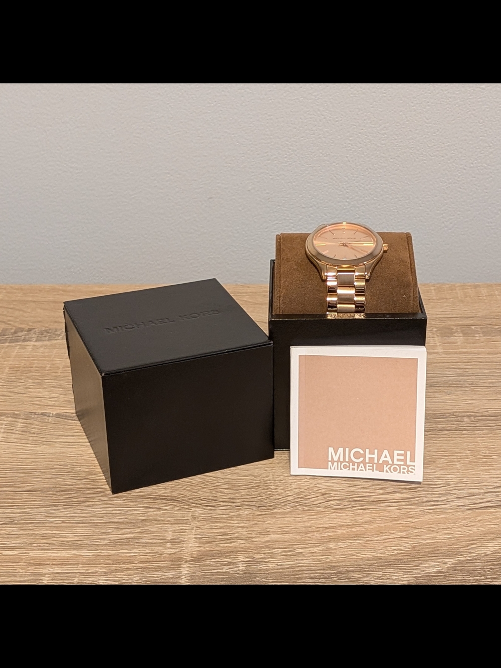 MICHAEL KORS MK-3197 Slim Runway Gold Tone Stainless Steel Watch - Picture 4 of 8